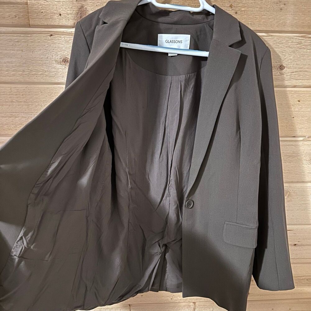 Glassons Relaxed Button Front Blazer in Susan Soil Brown NWOT - Picture 3 of 7